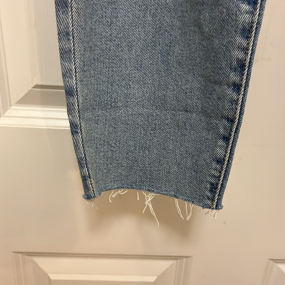 NWT J.Crew 10” High Rise Skinny All Day Stretch Distressed Jean- Size 30 - Picture 5 of 10